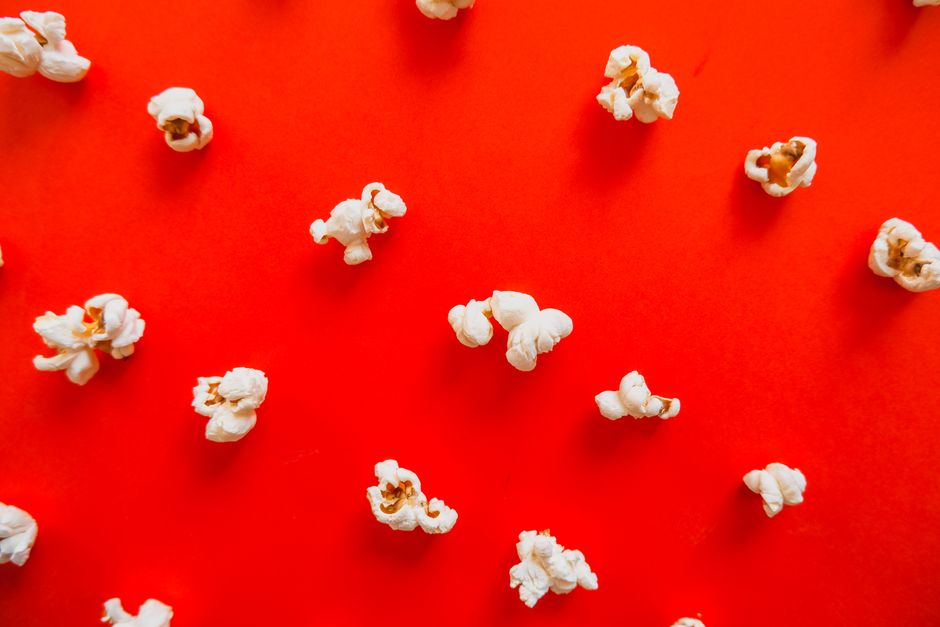 Snack-Board Cinema with a low-cost setup — entertainment · Movie Nights