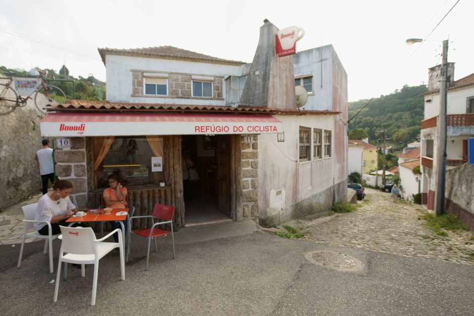 Quiet Café Route with a local dessert stop — travel · Solo Travel