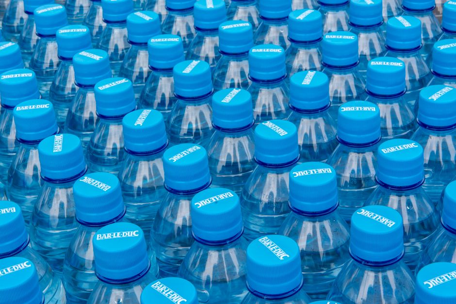 Bottle-Cap Mosaic using air-dry clay — diy-creativity · Upcycling
