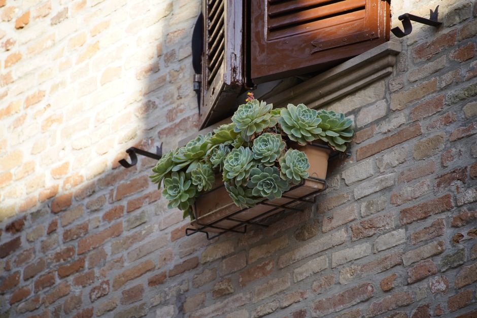 Vertical Planter with coordinated hardware — home · Garden & Outdoor