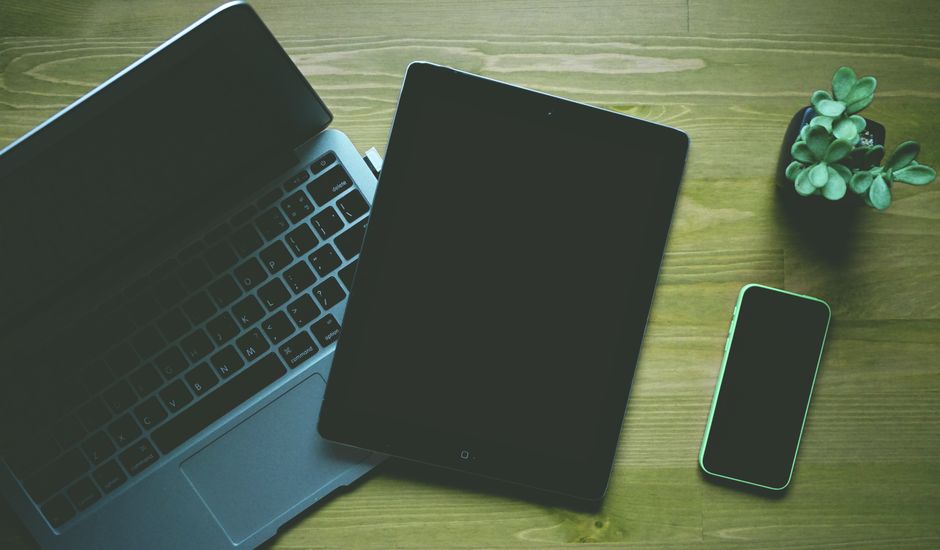 Phone-Free Dinner when you want to reconnect — lifestyle · Relationships