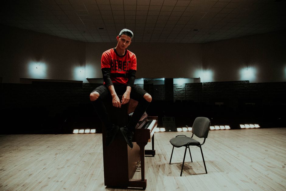 30 Piano-Focused Playlist ideas for a themed evening