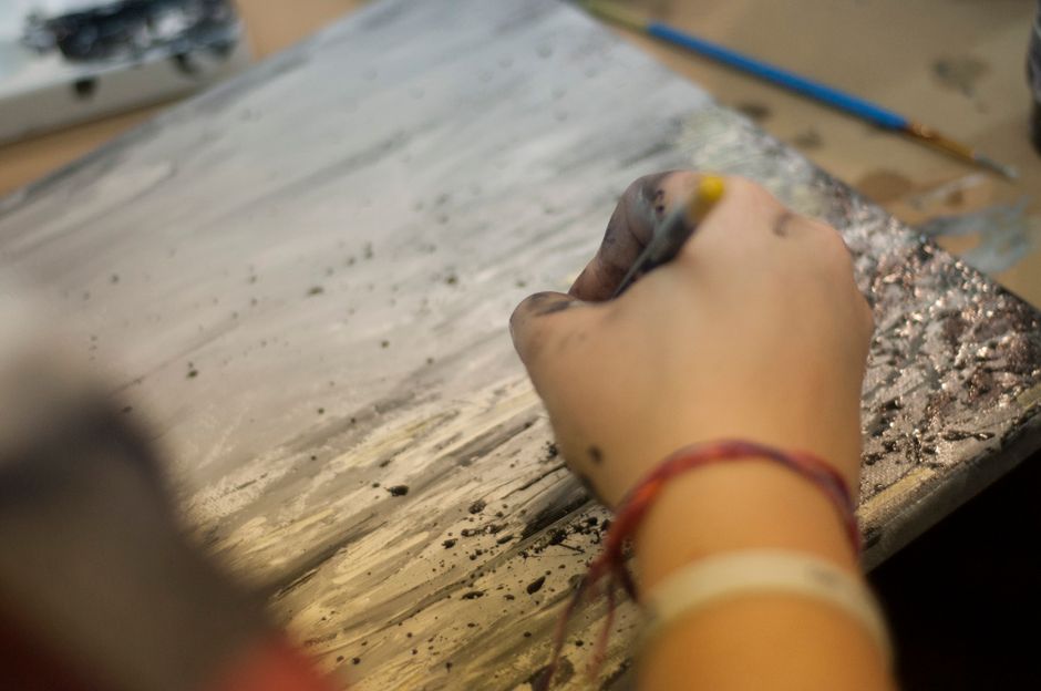 25 Paint-And-Sip Night ideas for music lovers