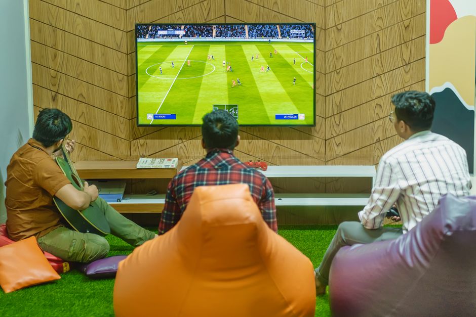 21 game-night movies & tv twists worth trying