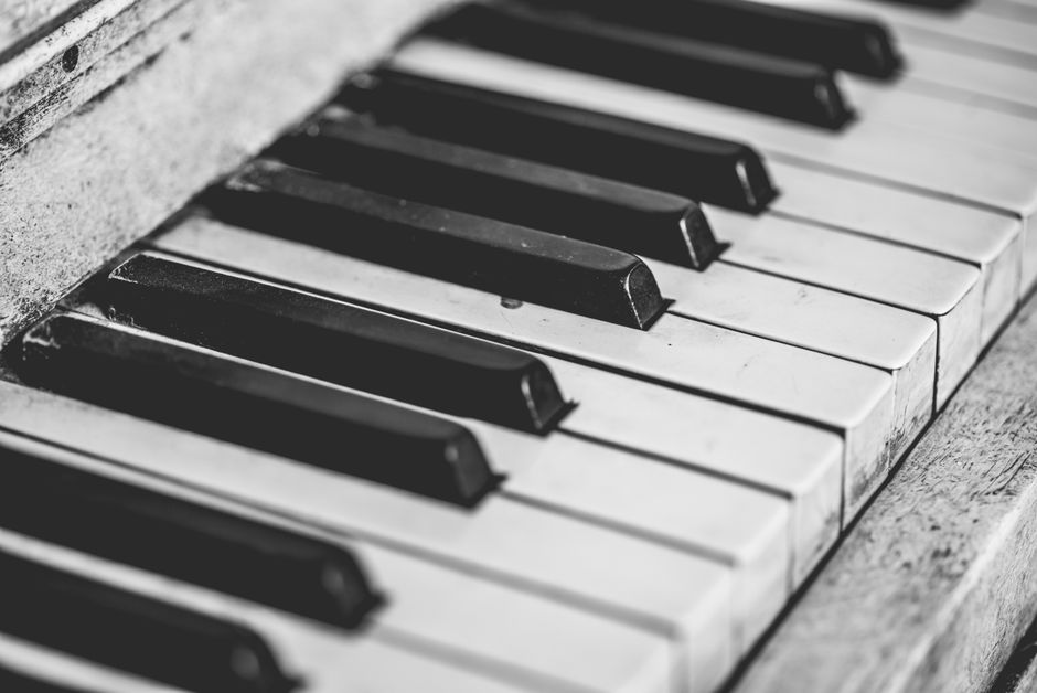 Piano-Focused Playlist around a homemade prize — entertainment · Music