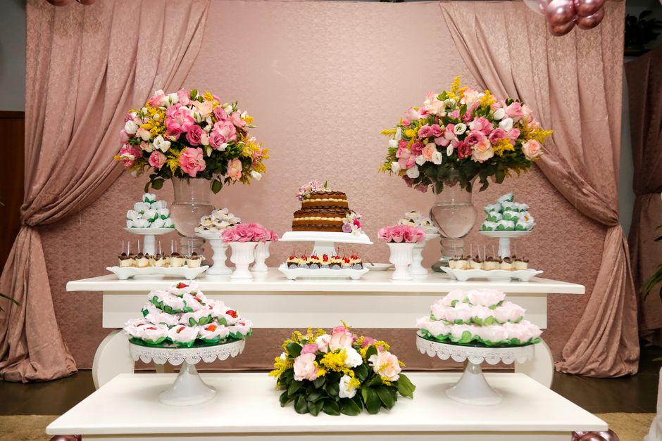 Cake Decorating Station with a signature scent — celebrations · Birthdays