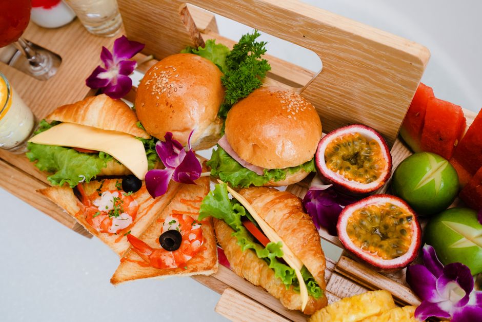 Breakfast Party around a themed menu — entertainment · Party Ideas