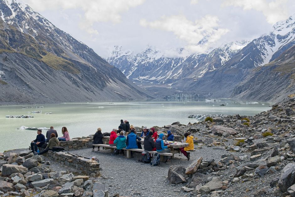 Mountain Picnic with a small-town detour — travel · Weekend Getaways