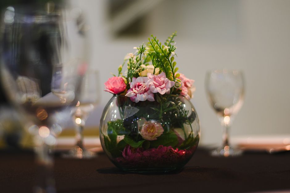 Flower-Free Centerpiece with a DIY finishing piece — celebrations · Valentine's Day