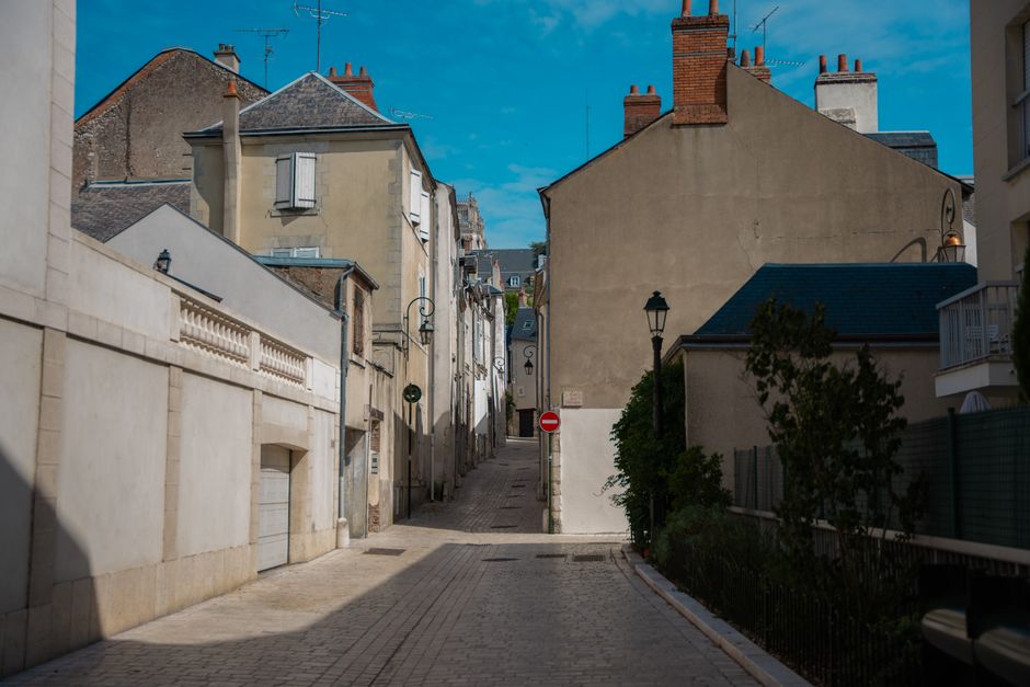 Street-Art Alley near a quiet beach access — travel · City Trips
