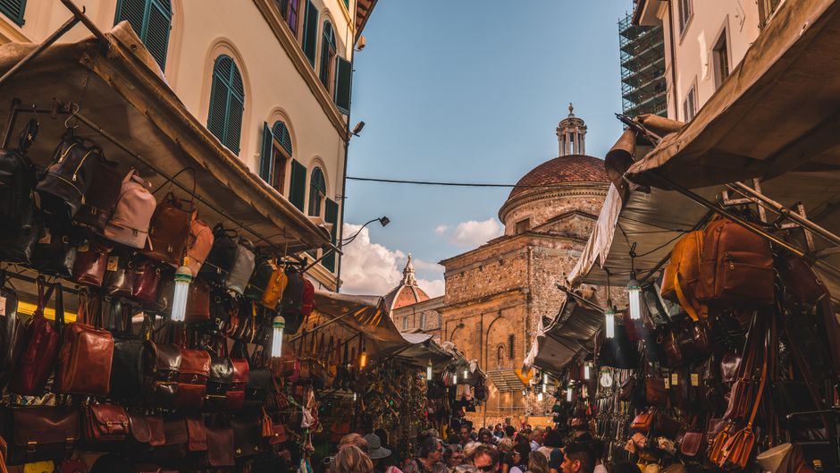 Historic Market around a farmers market — travel · City Trips