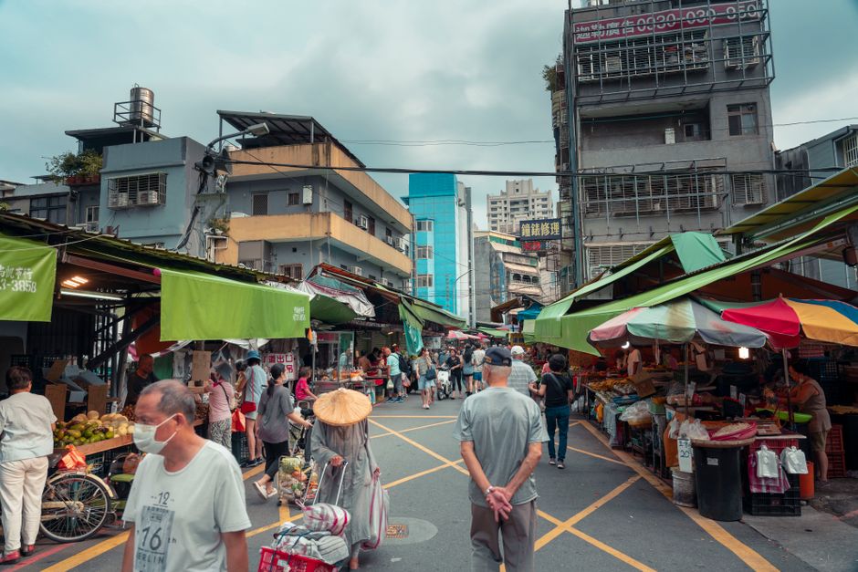 Local Market Loop for travelers avoiding crowds — travel · Solo Travel