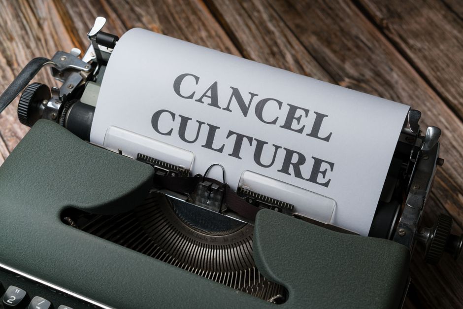 Internet Culture Timeline around a mystery challenge — entertainment · Pop Culture