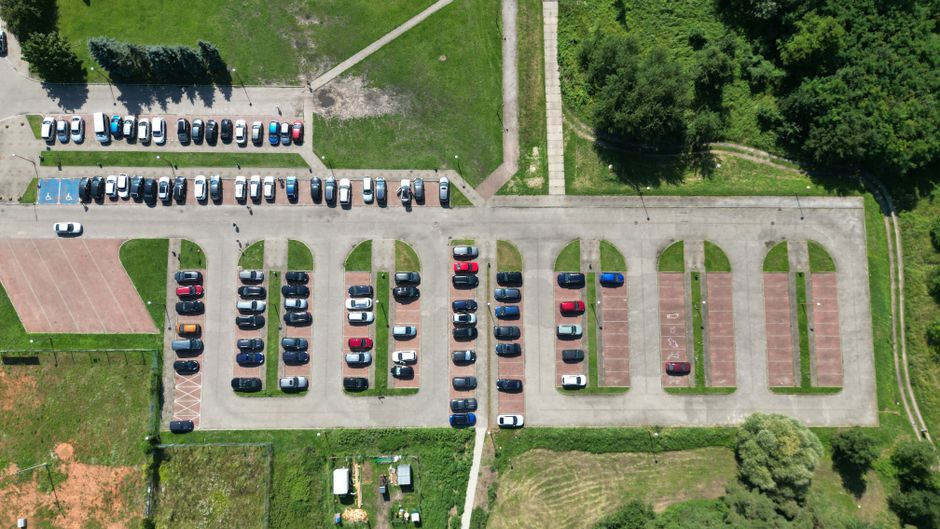 Task Parking Lot before a busy morning — lifestyle · Productivity