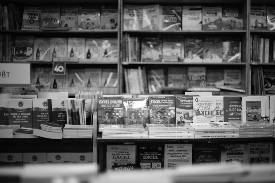 Bookstore Challenge with a dress-up element — entertainment · Date Nights