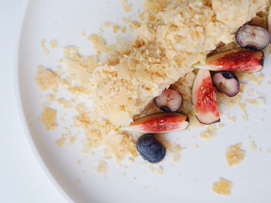 Blueberry Crisp with espresso cream — food · Desserts