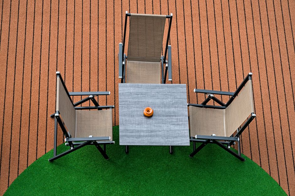 Patio Rug around a statement mirror — home · Garden & Outdoor