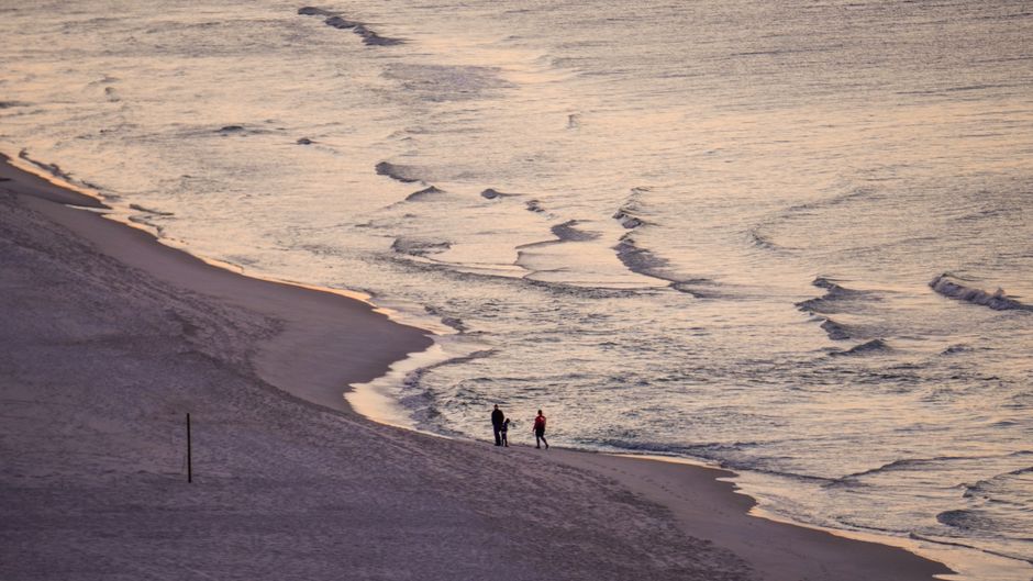 Beach Stroll for a more restful night — wellness · Walking & Outdoor