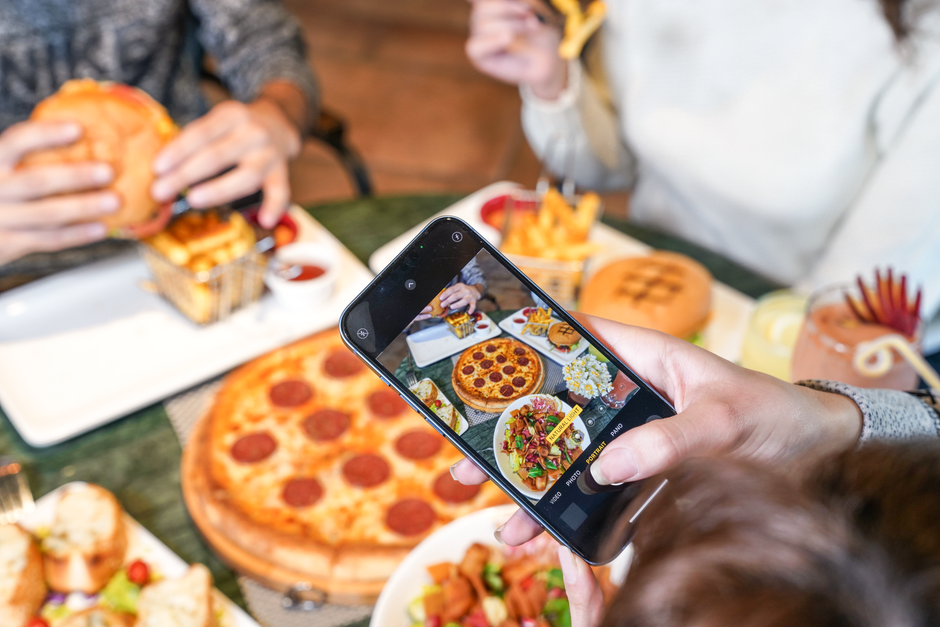 Viral-Food History around a homemade prize — entertainment · Pop Culture