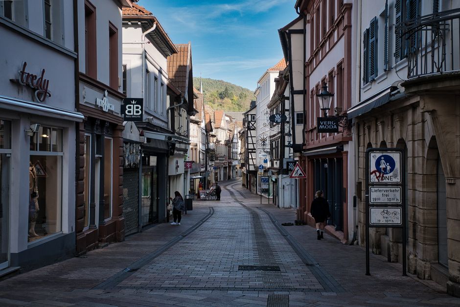 Small-Town Main Street around a farmers market — travel · Weekend Getaways