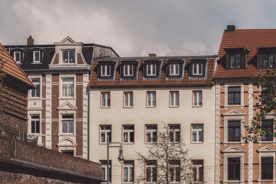 Neighborhood Architecture Route after a long commute after a long commute — wellness · Walking & Outdoor