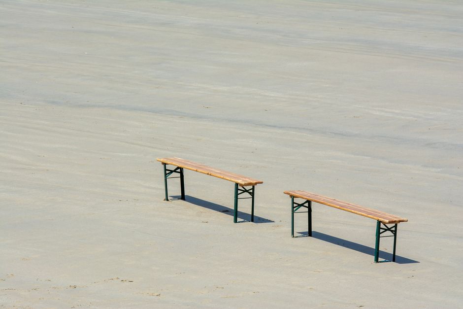 Bench with a soft curved silhouette — home · Bedrooms
