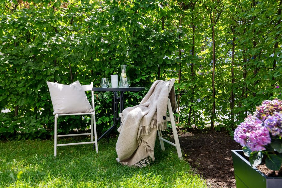 budget-friendly garden & outdoor refreshes with a clever vertical solution — home · Garden & Outdoor