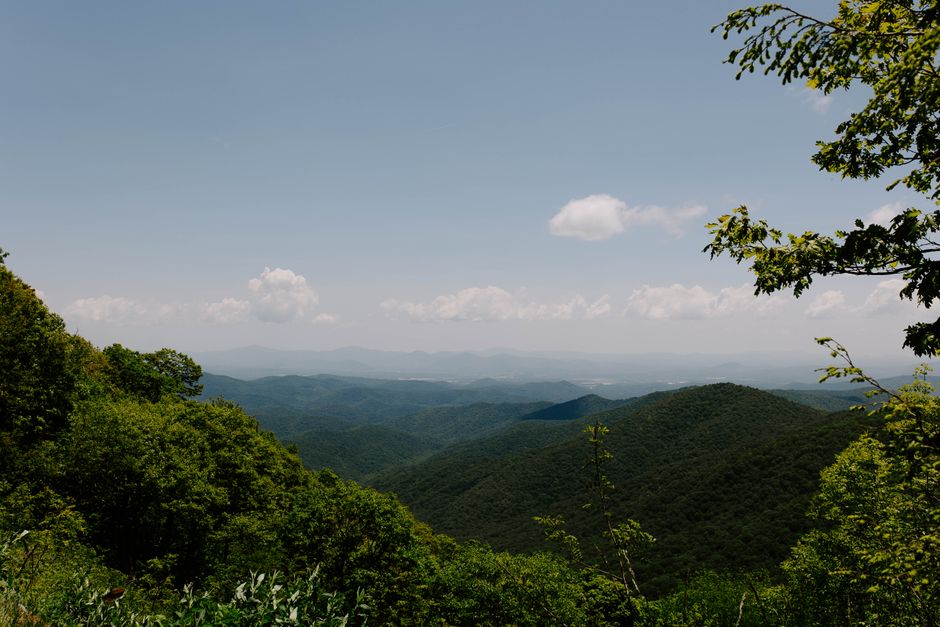 Blue Ridge Overlook with a local-only flavor — travel · USA Travel