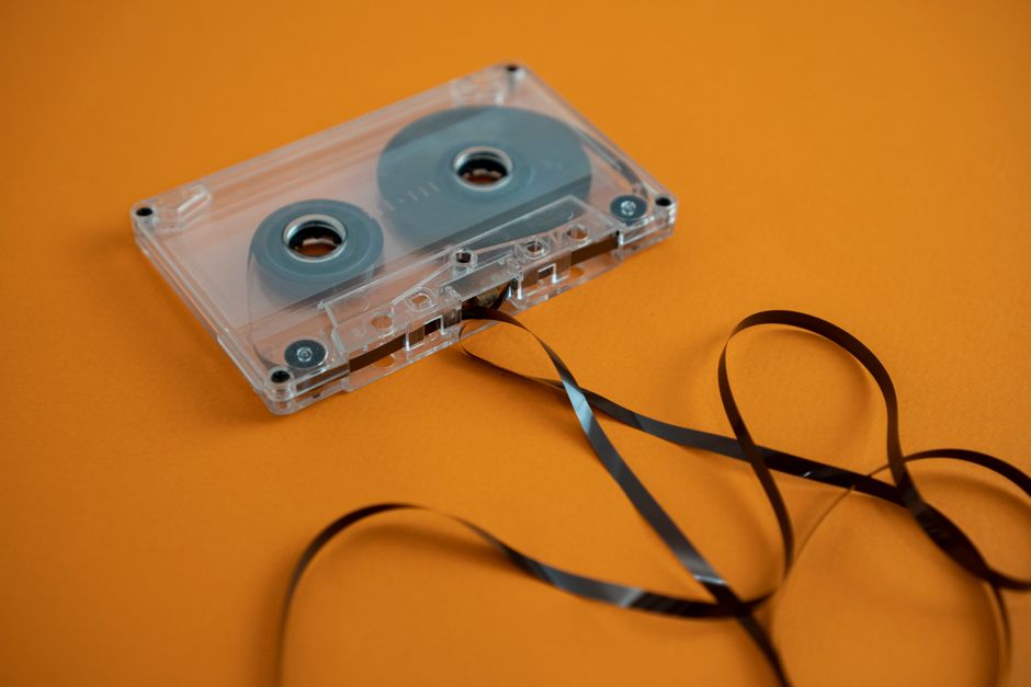 Magnetic Strip for hidden cable control — home · Home Hacks