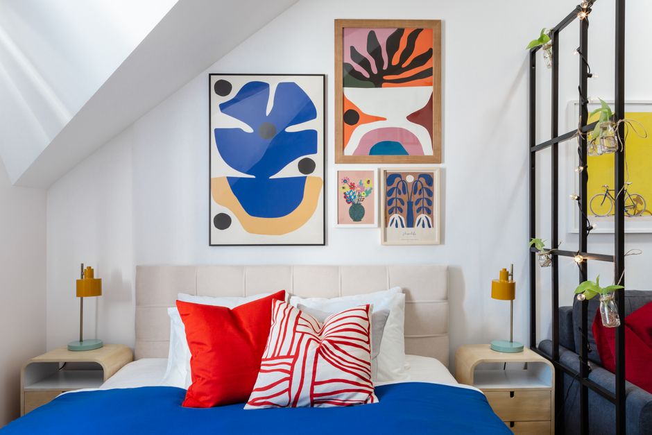 Gallery Wall for a cozy guest corner — home · Home Decor