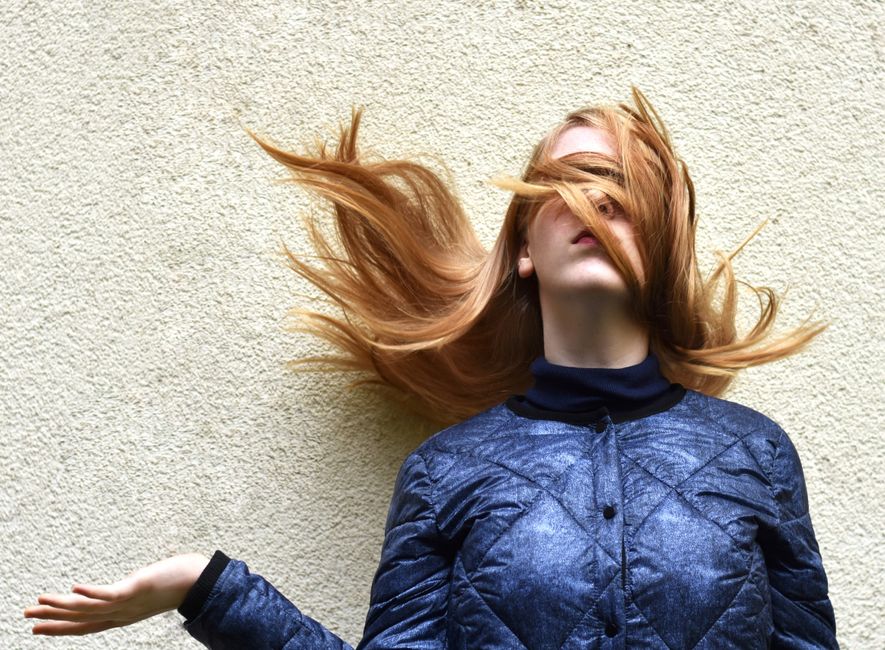 Five-Minute Hair Refresh for a low-energy day — lifestyle · Beauty