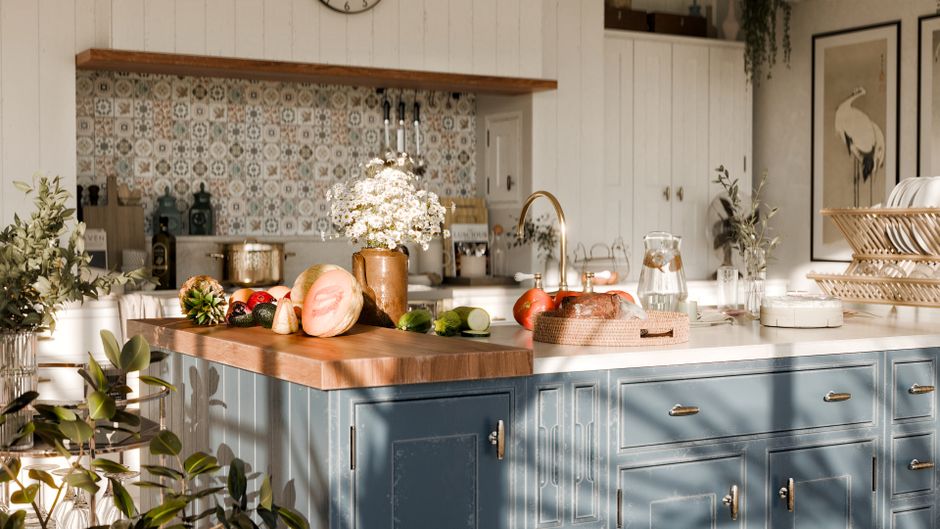 Island Styling with a vintage-modern mix — home · Kitchens