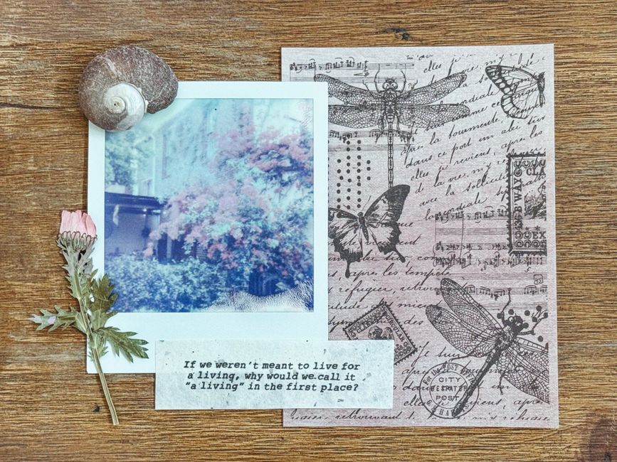 Collage Postcard with a stitched detail — diy-creativity · Crafts