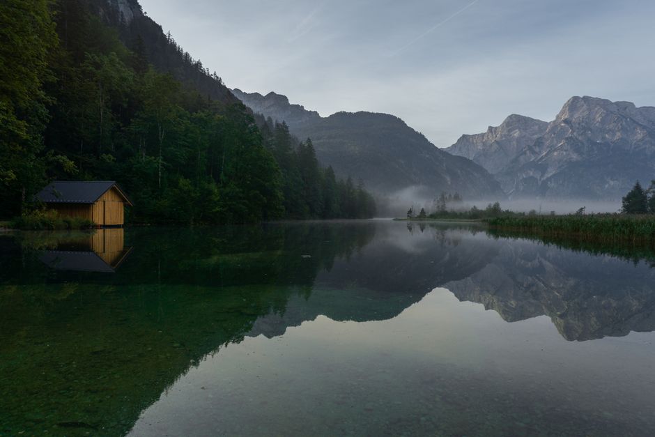 Cabin Morning with a golden-hour viewpoint — travel · Weekend Getaways