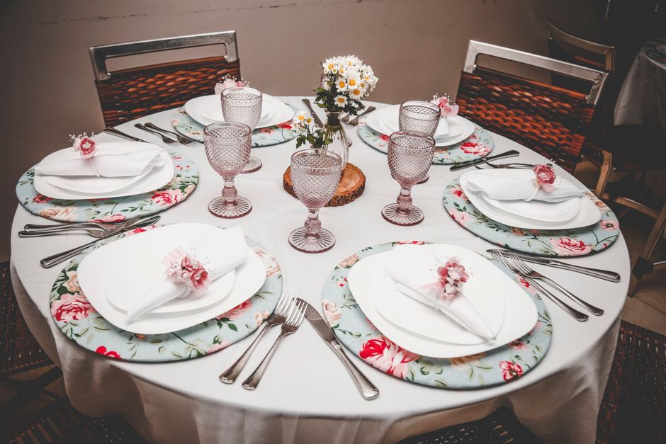 Cotton-tail napkin fold