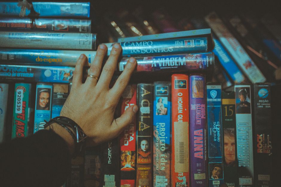 Short-Film Sampler around a comfort-watch pick — entertainment · Movie Nights