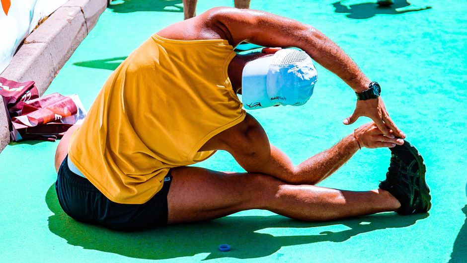 Five-Minute Stretch for a fresh weekly reset — lifestyle · Self-Care