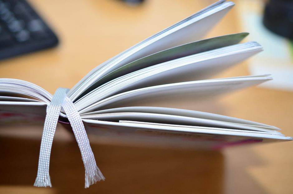 Pocket-Sized Art Book for a child-friendly session — diy-creativity · Creative Projects