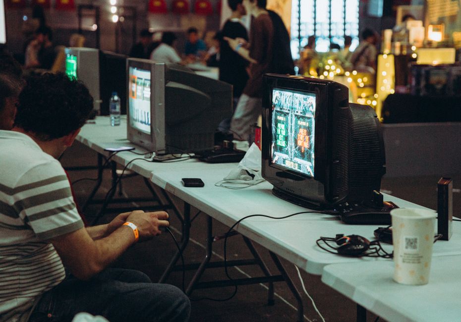 Arcade Challenge around a conversation starter — entertainment · Date Nights