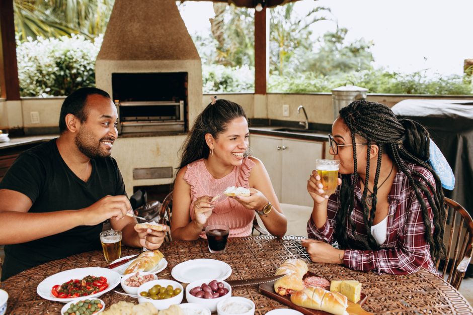 Outdoor Lunch with an easy wind-down — wellness · Healthy Lifestyle