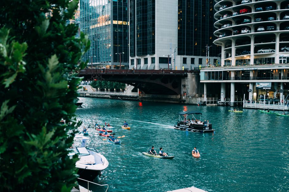 Chicago Riverwalk with a practical parking plan — travel · USA Travel