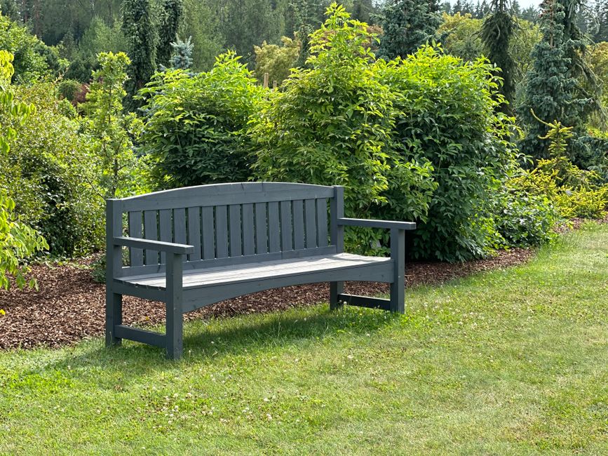 Garden Bench with coordinated hardware — home · Garden & Outdoor