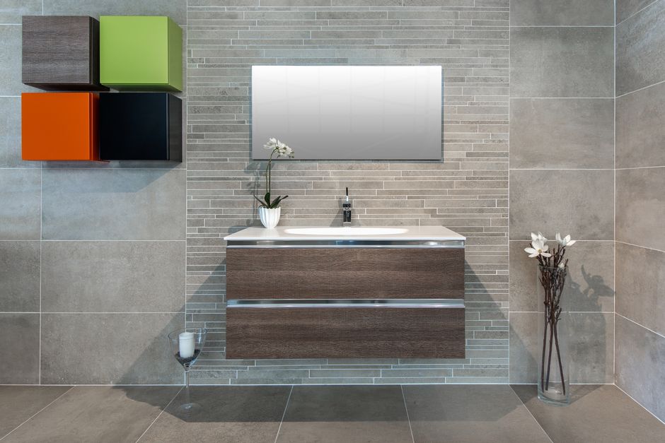 Floating Vanity using renter-friendly details — home · Bathrooms