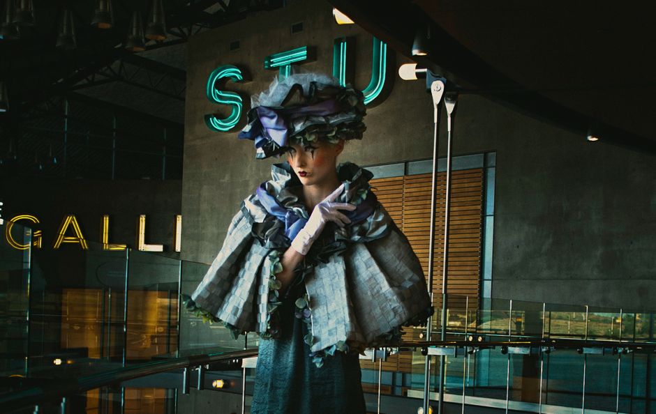 Fashion Moment Archive for a rainy evening — entertainment · Pop Culture