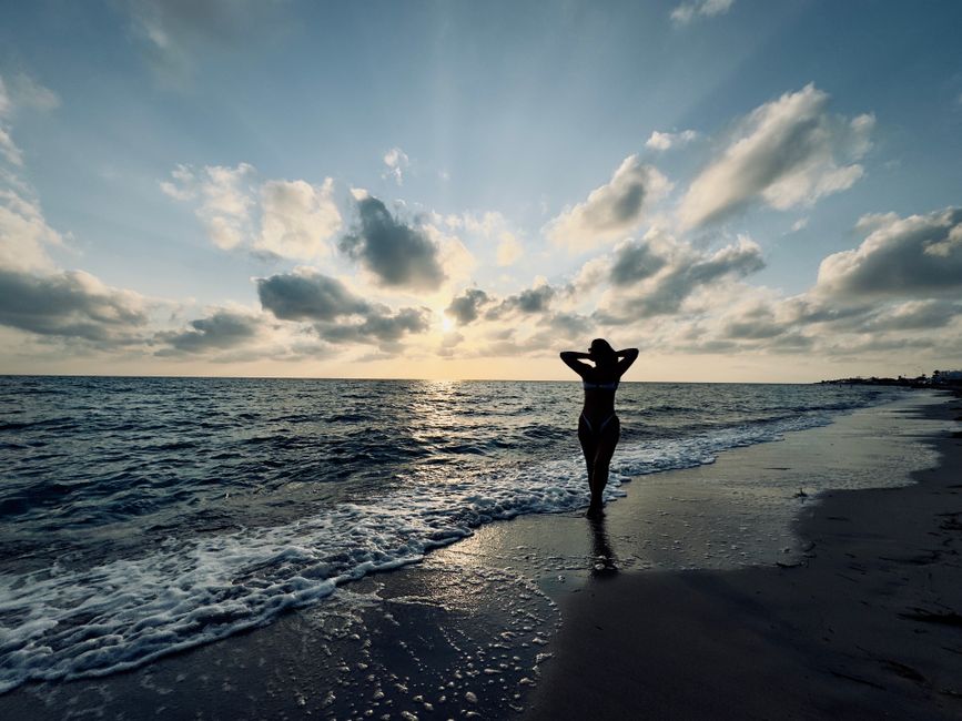 Summer Soul Mix around a retro theme — entertainment · Music