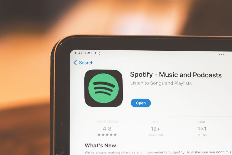 Shared Playlist when you need a change of scene — lifestyle · Relationships