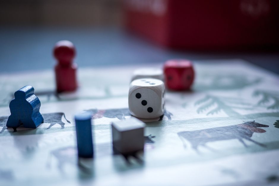 Onitama: martial arts on a 5x5 board