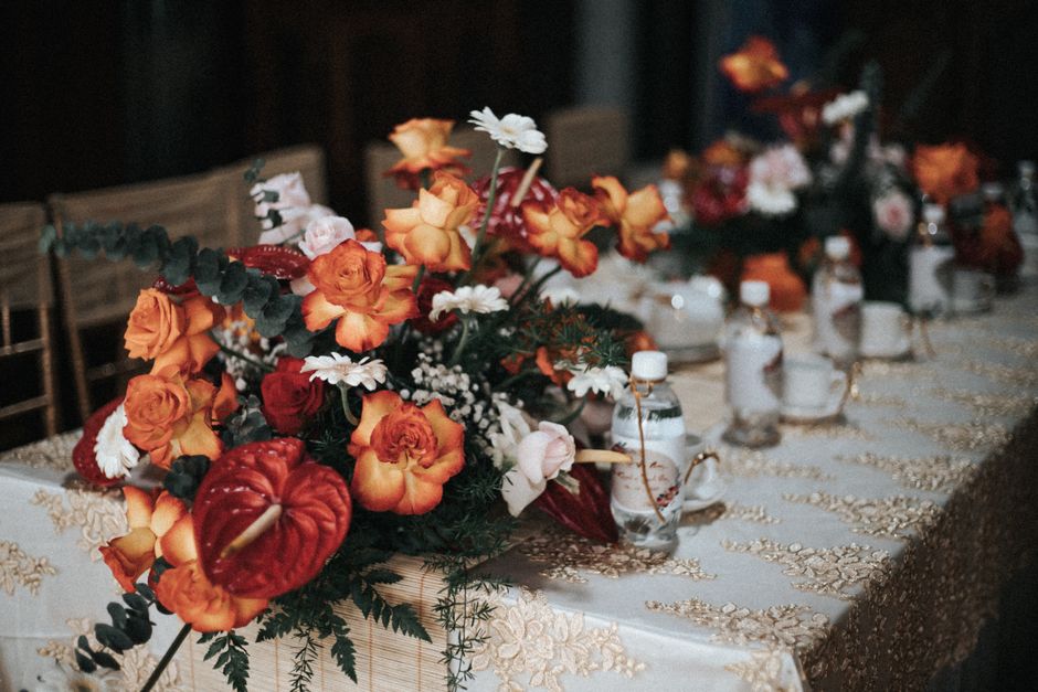 Flower-Free Centerpiece with a candlelit welcome — celebrations · Valentine's Day