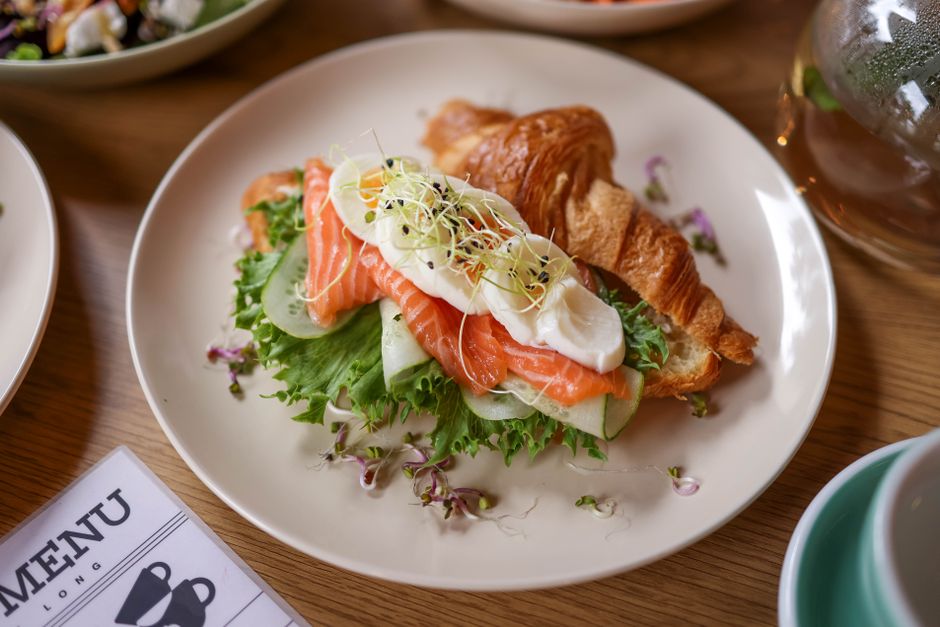 Smoked Salmon Toast for combinations midday meals — food · Breakfast & Brunch