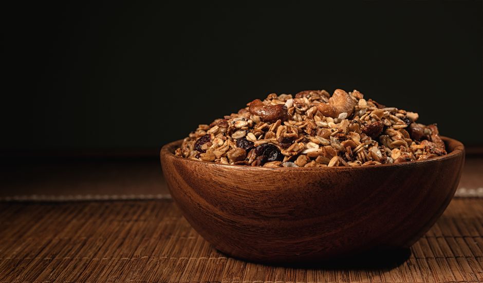 Peach Almond Granola for a cozy cold-weather start — food · Breakfast & Brunch